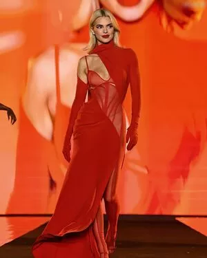 Kendall Jenner / KendallJenner nude photo #3828