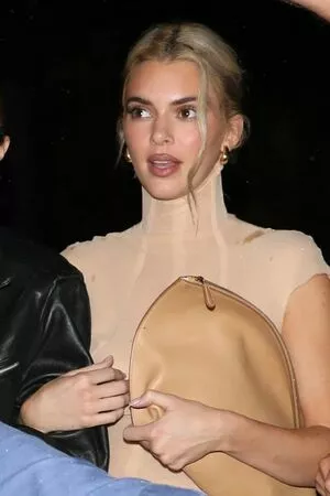 Kendall Jenner / KendallJenner nude photo #3835