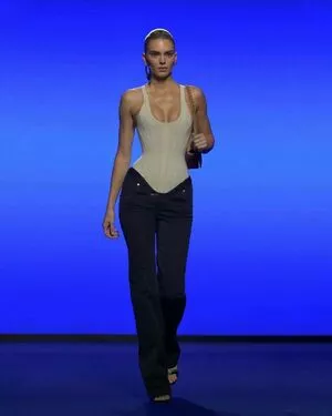 Kendall Jenner / KendallJenner nude photo #3924