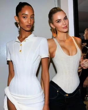 Kendall Jenner / KendallJenner nude photo #3928