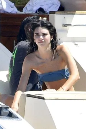 Kendall Jenner / KendallJenner nude photo #3992