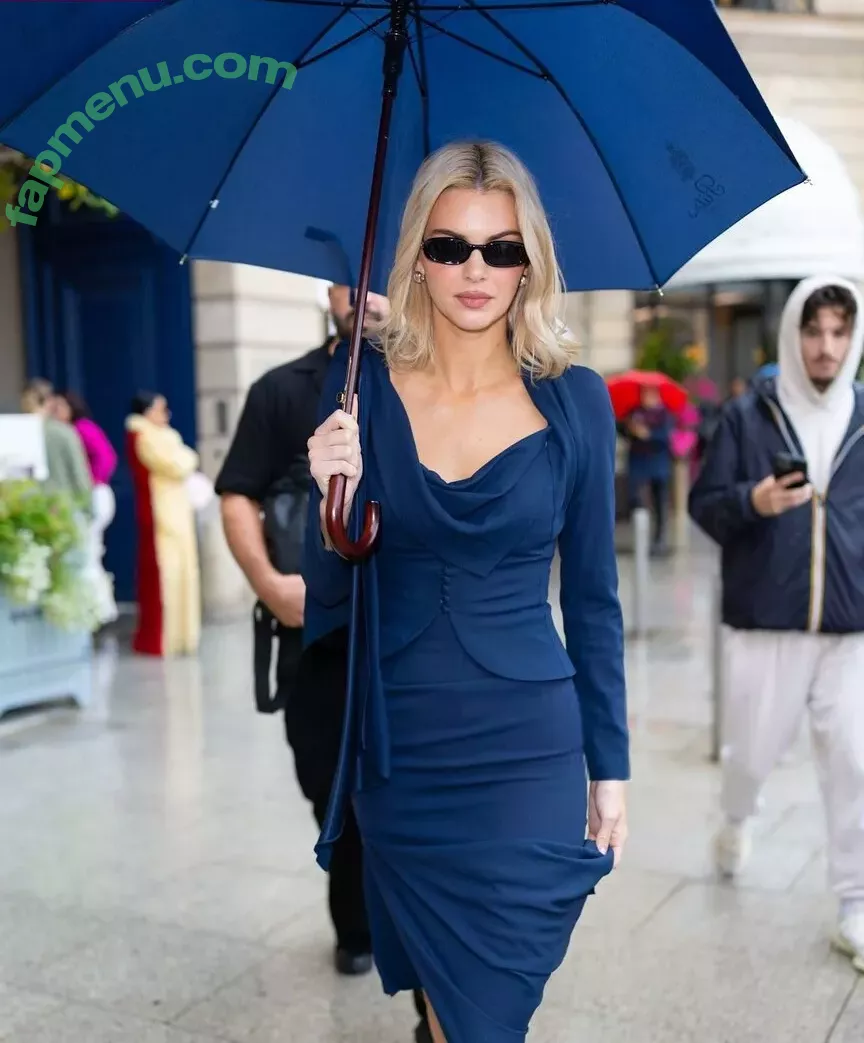 Kendall Jenner nude photo #3870 (KendallJenner)