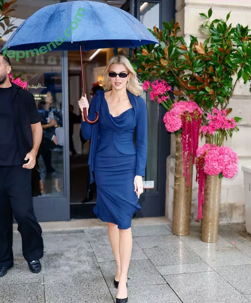 Kendall Jenner nude photo #3872 (KendallJenner)