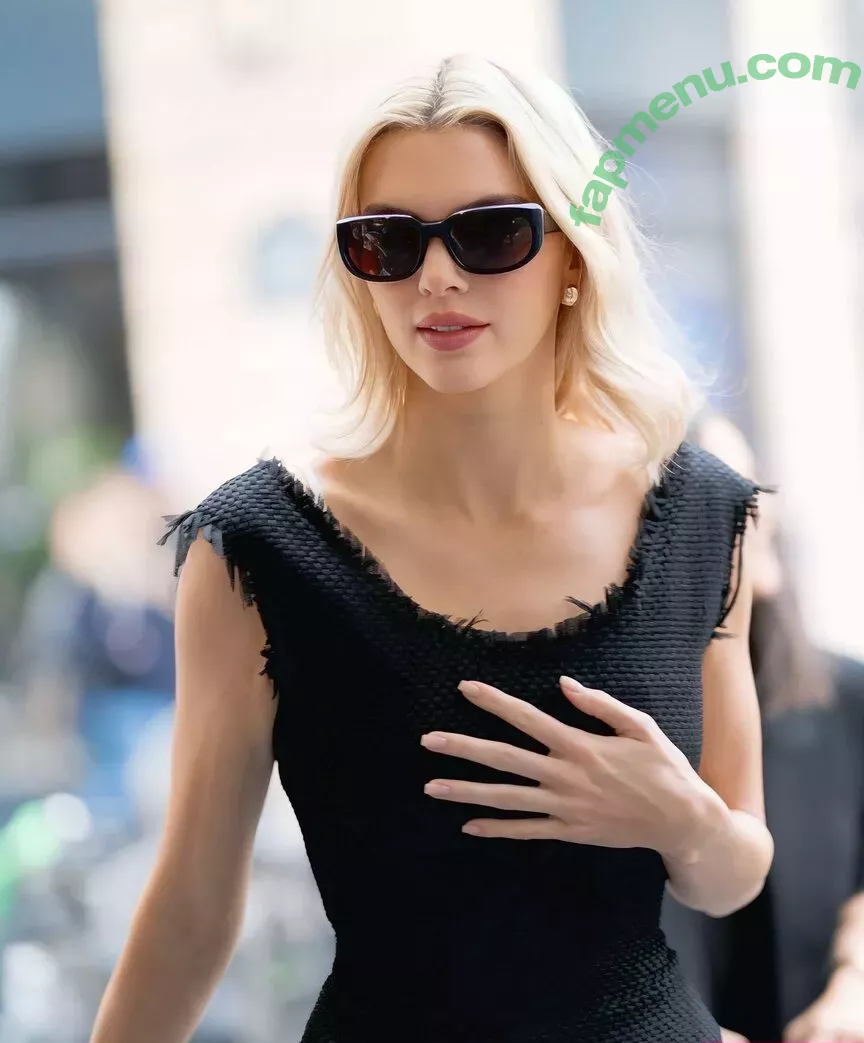 Kendall Jenner nude photo #3889 (KendallJenner)