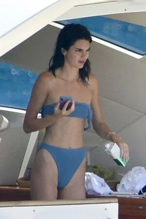 Kendall Jenner / KendallJenner nude photo #4004