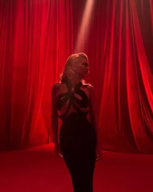 Kendall Jenner / KendallJenner nude photo #4026