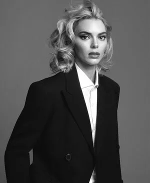 Kendall Jenner / KendallJenner nude photo #4087