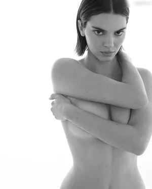 Kendall Jenner / KendallJenner nude photo #4123