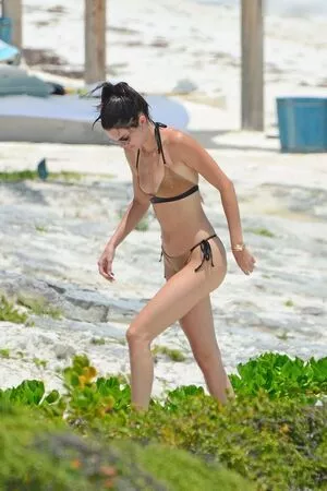 Kendall Jenner / KendallJenner nude photo #4329