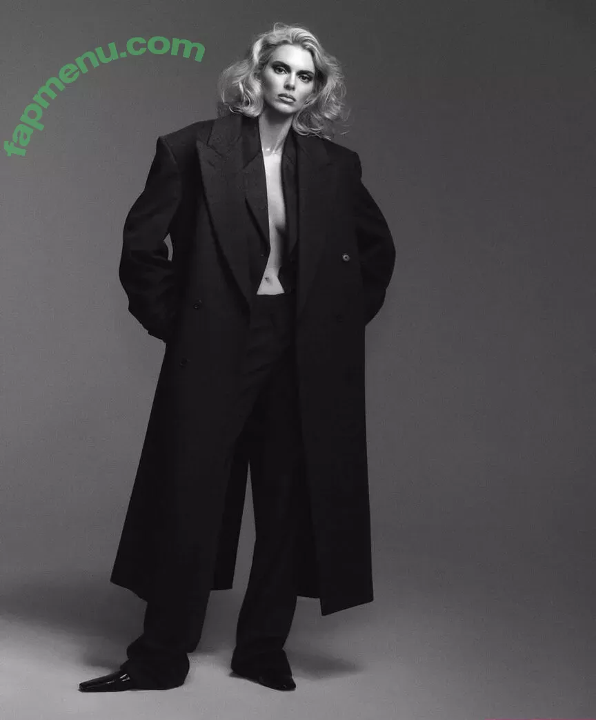 Kendall Jenner nude photo #4239 (KendallJenner)