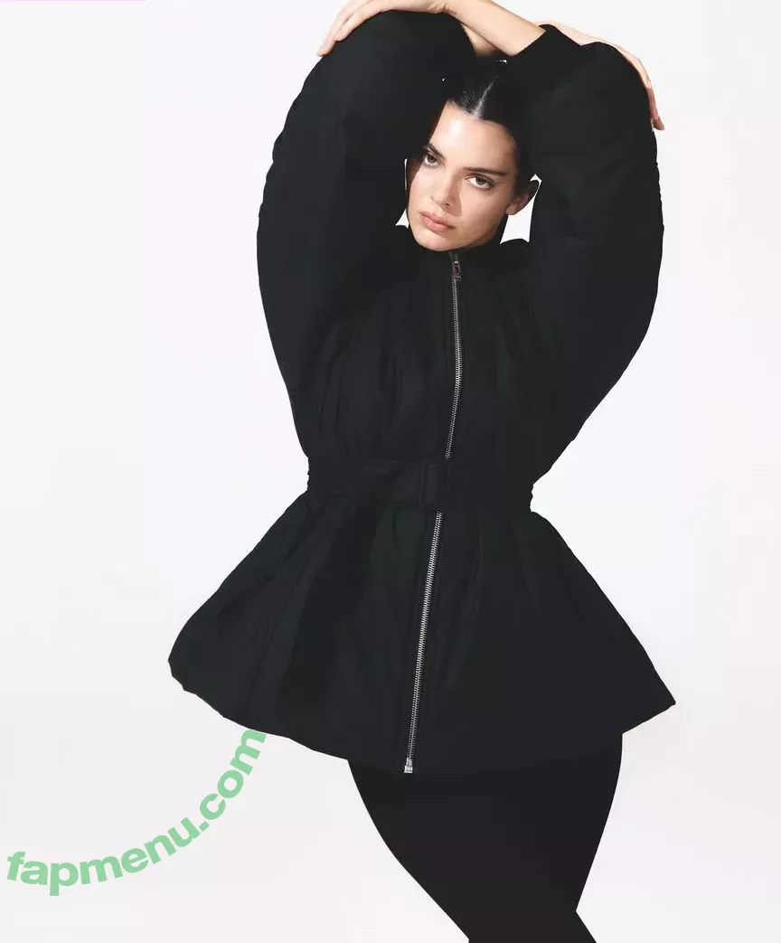 Kendall Jenner nude photo #4277 (KendallJenner)