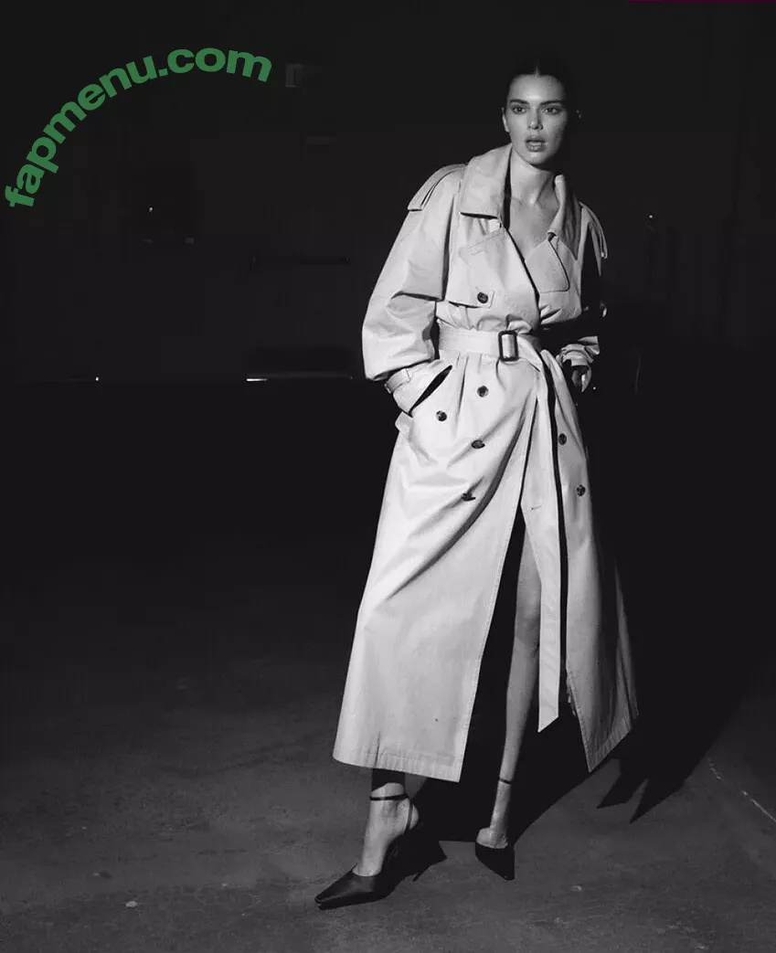 Kendall Jenner nude photo #4364 (KendallJenner)