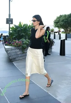 Kendall Jenner / KendallJenner nude photo #5324