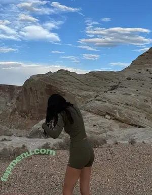 Kendall Jenner / KendallJenner nude photo #5328