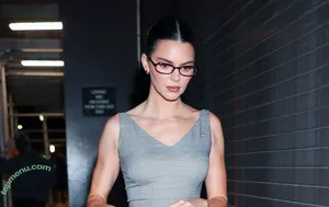 Kendall Jenner / KendallJenner nude photo #5331