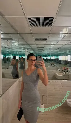 Kendall Jenner / KendallJenner nude photo #5338