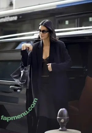 Kendall Jenner / KendallJenner nude photo #5415