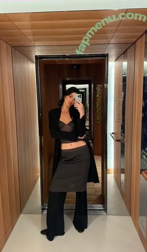 Kendall Jenner / KendallJenner nude photo #5416