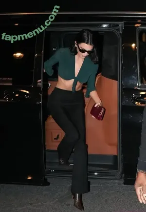 Kendall Jenner / KendallJenner nude photo #5446