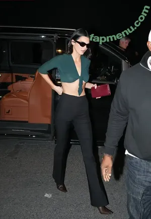 Kendall Jenner / KendallJenner nude photo #5453
