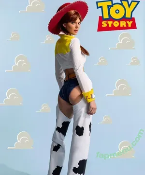 Kendall Jenner / KendallJenner nude photo #5586