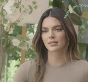 Kendall Jenner / KendallJenner nude photo #5643