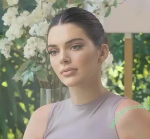 Kendall Jenner / KendallJenner nude photo #5644