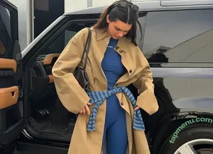 Kendall Jenner / KendallJenner nude photo #5650