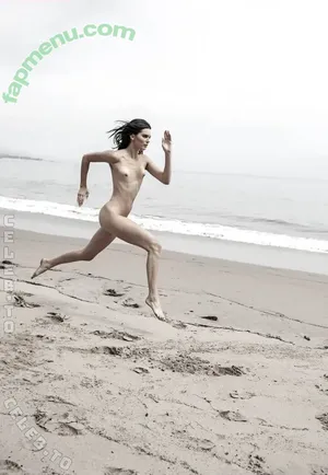 Kendall Jenner / KendallJenner nude photo #5765