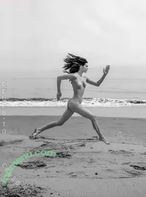 Kendall Jenner / KendallJenner nude photo #5775