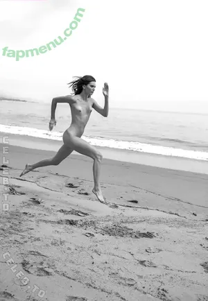 Kendall Jenner / KendallJenner nude photo #5776