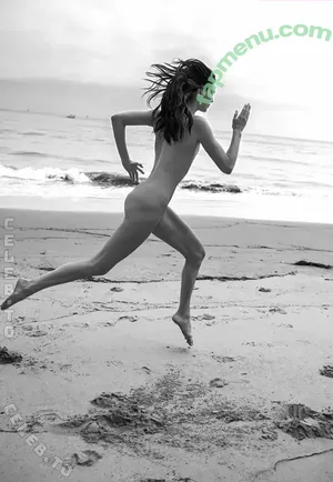 Kendall Jenner / KendallJenner nude photo #5777