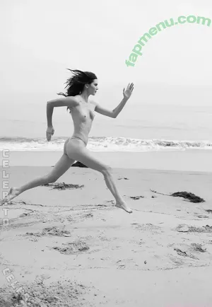 Kendall Jenner / KendallJenner nude photo #5788