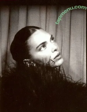 Kendall Jenner / KendallJenner nude photo #5809