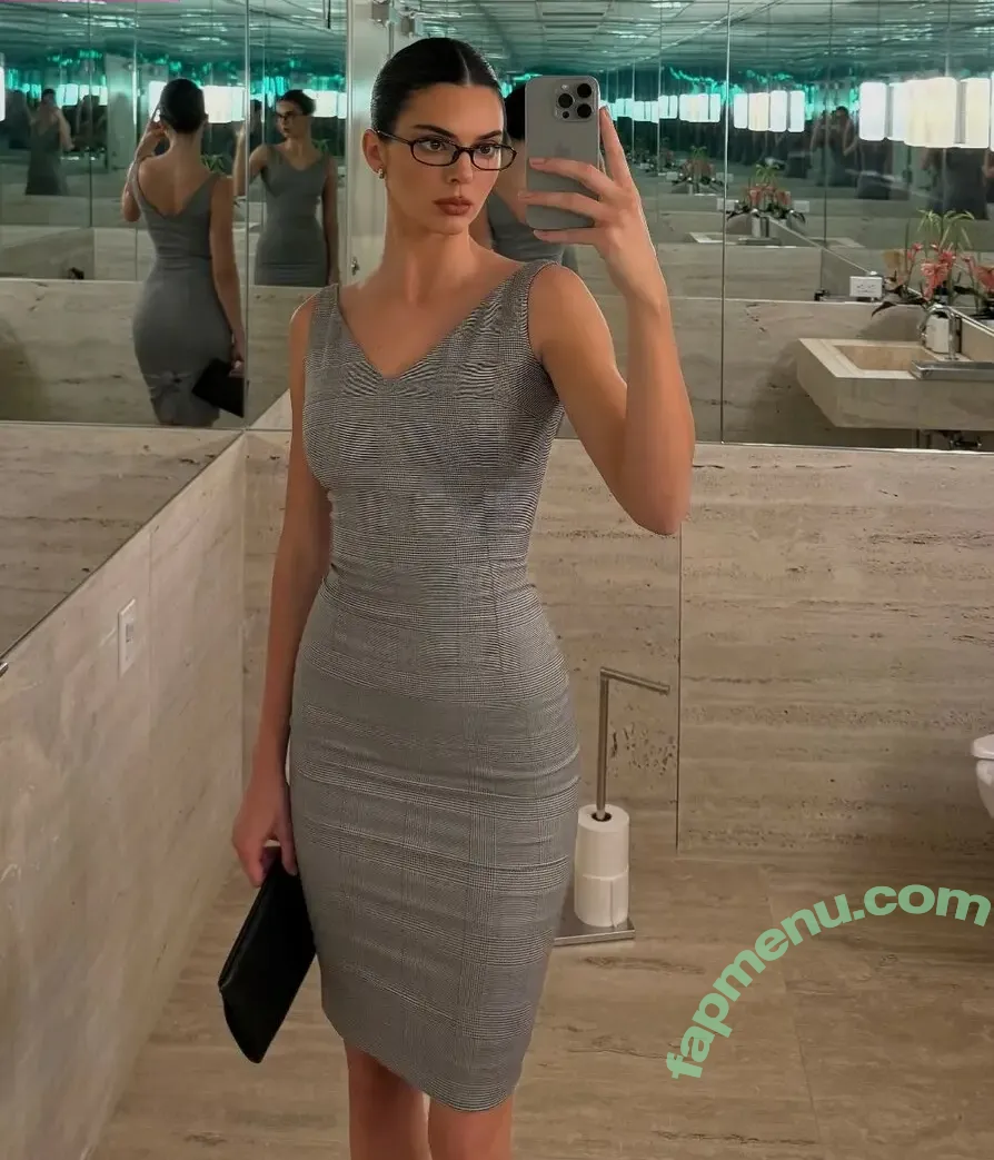 Kendall Jenner nude photo #5337 (KendallJenner)