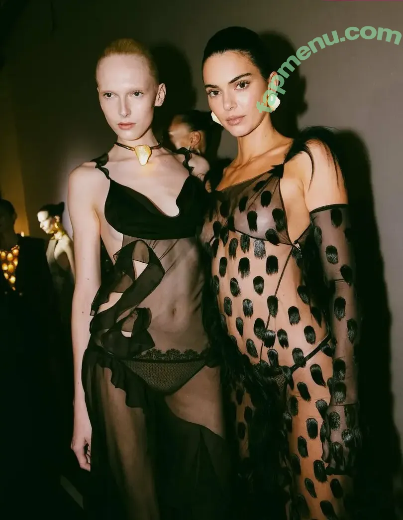 Kendall Jenner nude photo #5471 (KendallJenner)