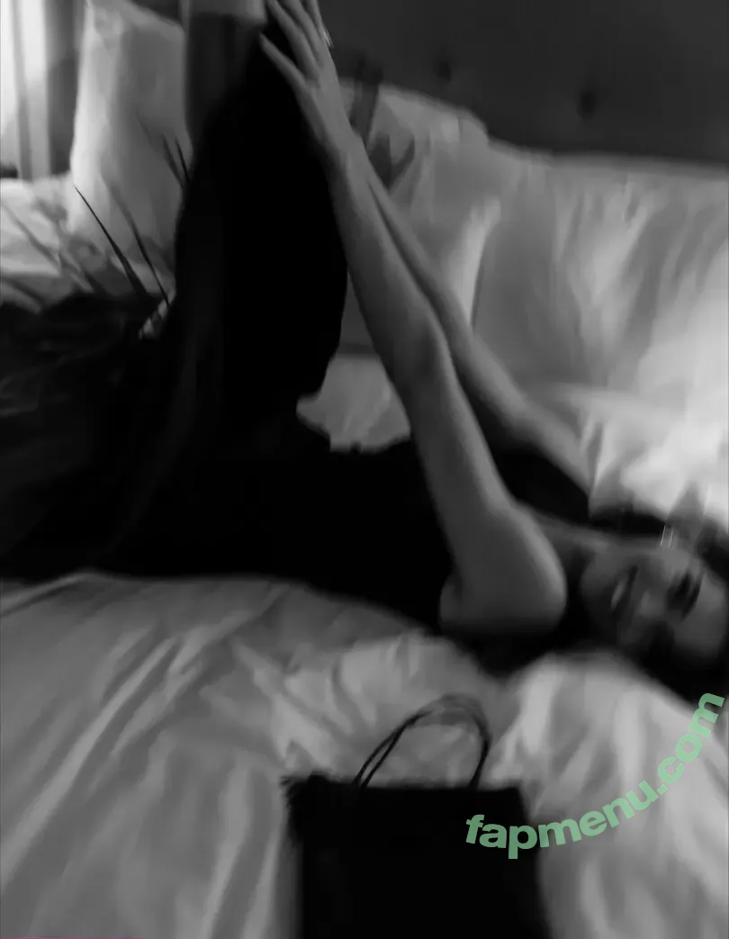 Kendall Jenner nude photo #5561 (KendallJenner)