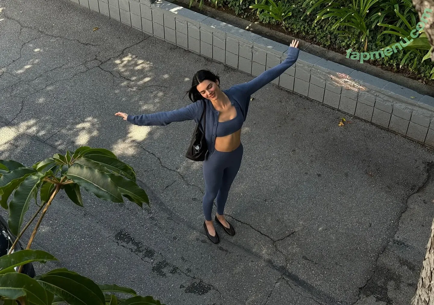 Kendall Jenner nude photo #5567 (KendallJenner)