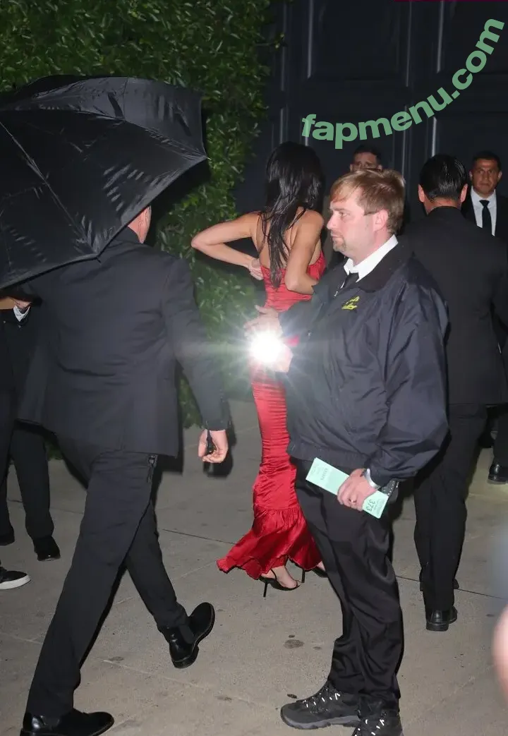 Kendall Jenner nude photo #5622 (KendallJenner)