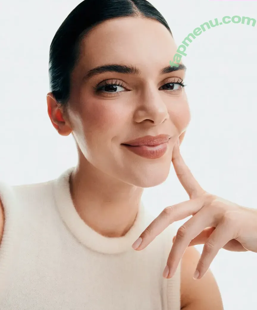 Kendall Jenner nude photo #5637 (KendallJenner)