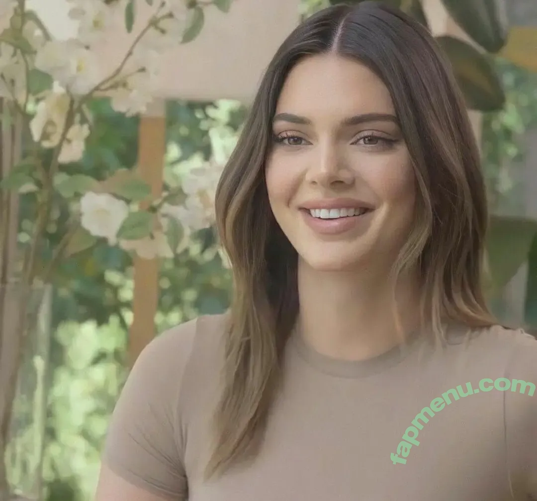 Kendall Jenner nude photo #5645 (KendallJenner)
