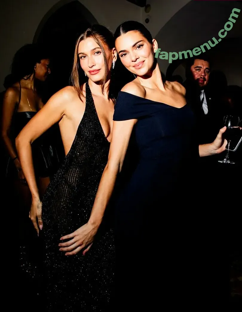 Kendall Jenner nude photo #5661 (KendallJenner)