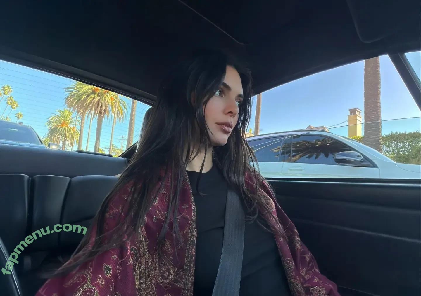 Kendall Jenner nude photo #5664 (KendallJenner)