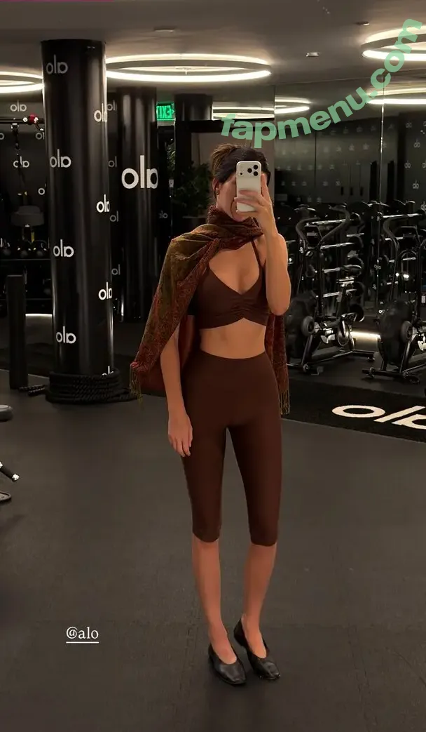 Kendall Jenner nude photo #5686 (KendallJenner)