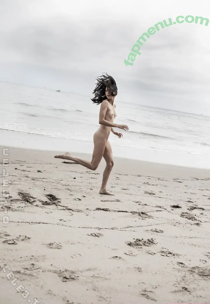 Kendall Jenner nude photo #5763 (KendallJenner)