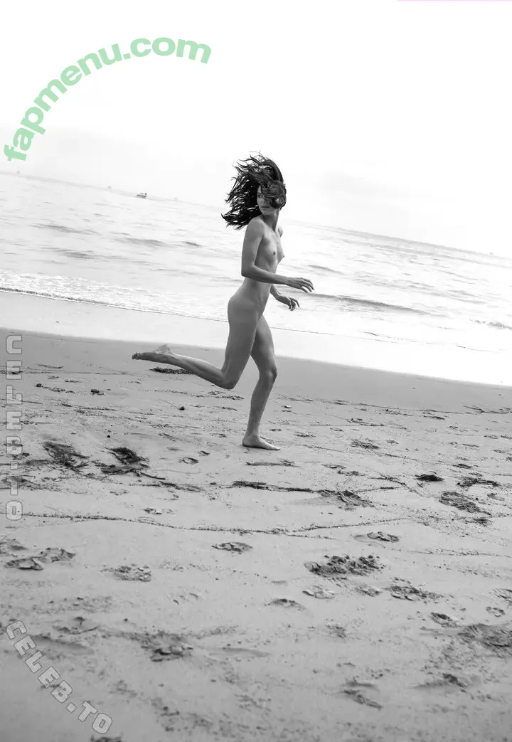 Kendall Jenner nude photo #5766 (KendallJenner)