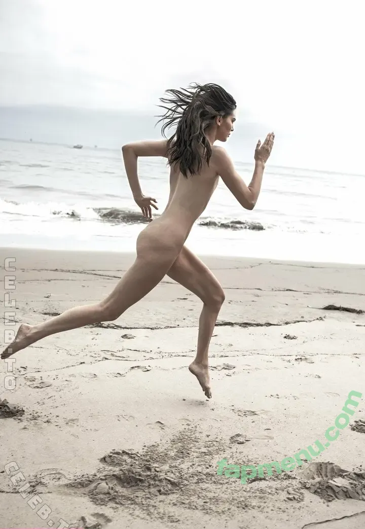 Kendall Jenner nude photo #5772 (KendallJenner)