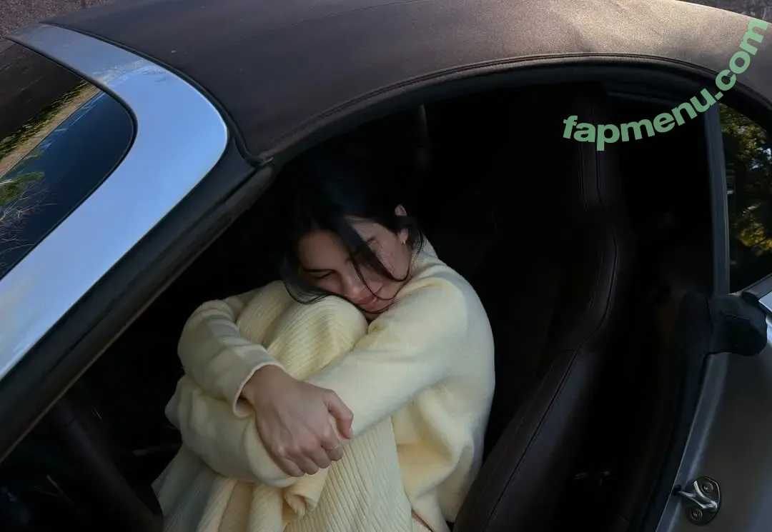 Kendall Jenner nude photo #5848 (KendallJenner)