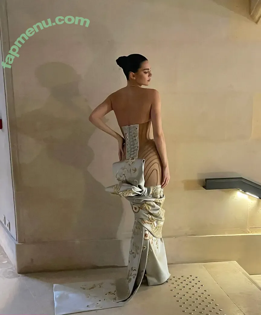 kendalljenner nude photo #0014 (kendalljenner)