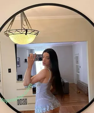 kendalloliviaraindrop / kendallraindrop nude photo #0002